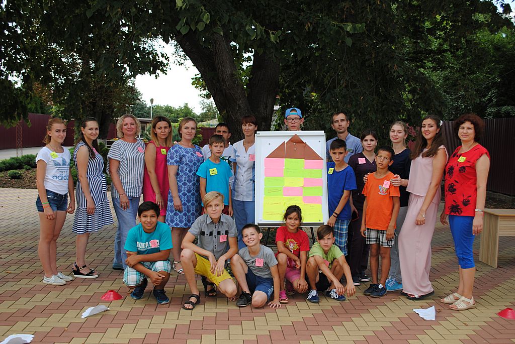 Экоцентр лабинск. Городской экологический фестиваль. Центр мониторинга качества образования. Детский реабилитационный центр родничок усть-лабинск. Город ставрополь экоцентр.